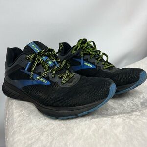 Brooks 9.5medium(D) Black & Blue Athletic Shoes w/Green Accents 1103781D064